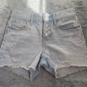 Old navy size 6 girls light blue shorts.